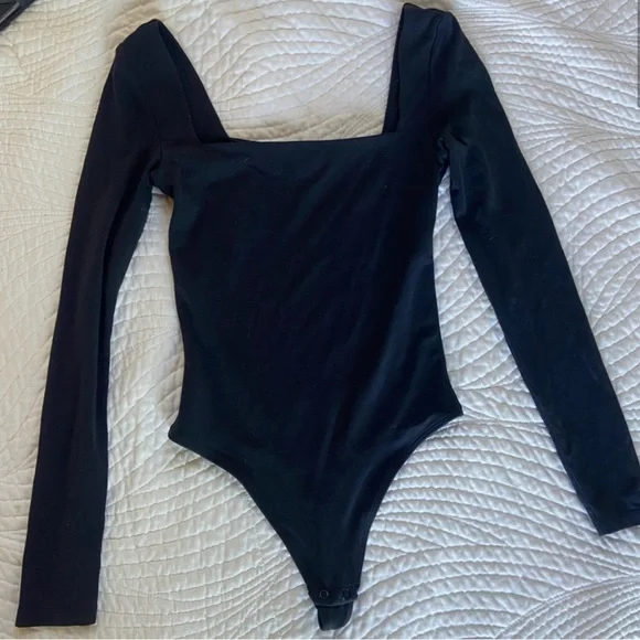 Aritzia square neck bodysuit - Picture 1 of 3